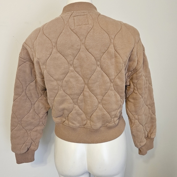 Abercrombie and Fitch Quilted Bomber Jacket Size Medium EUC - Picture 5 of 12